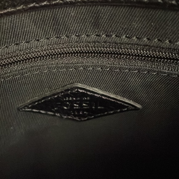 Fossil black shoulder purse - Picture 3 of 3